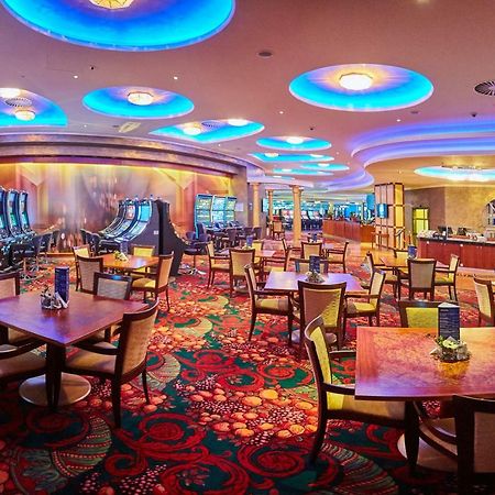 Casino&Hotel Admiral Alzbetin Zelezna Ruda Luaran gambar