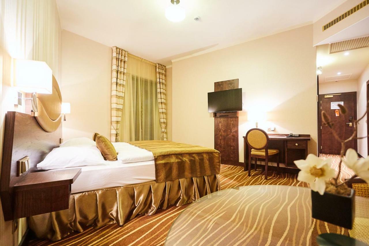 Casino&Hotel Admiral Alzbetin Zelezna Ruda Luaran gambar